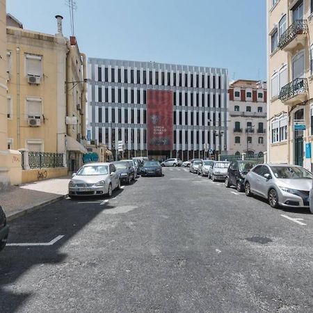Sunny Terrace Apt, Close To Downtown! 2 Bedroom Flat Lisboa Exteriér fotografie