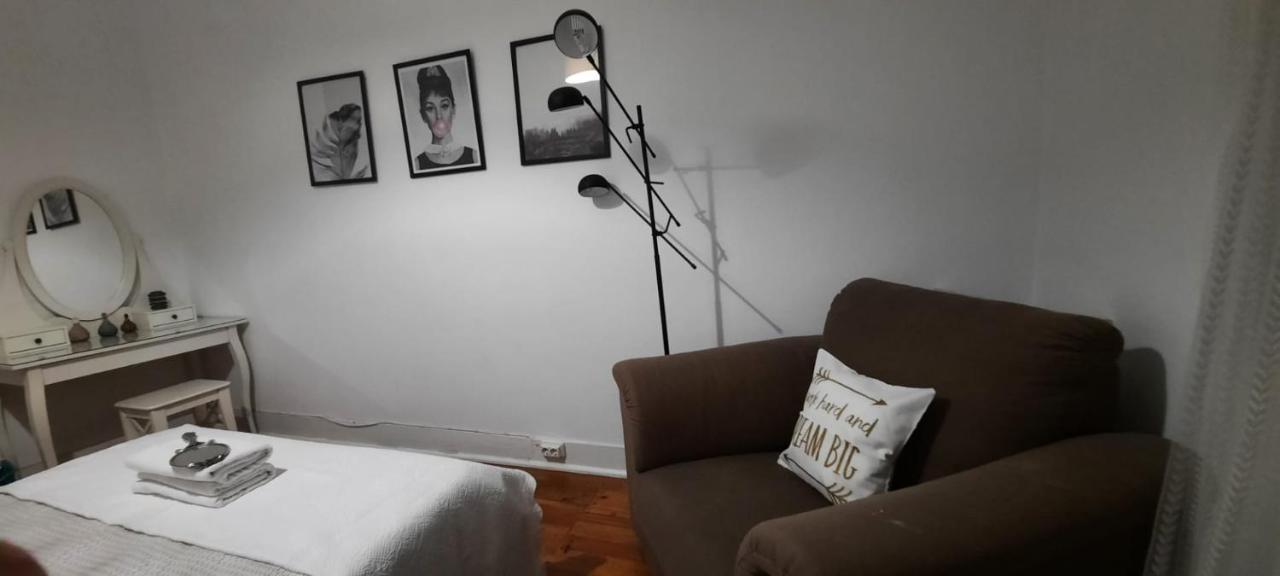 Sunny Terrace Apt, Close To Downtown! 2 Bedroom Flat Lisboa Exteriér fotografie