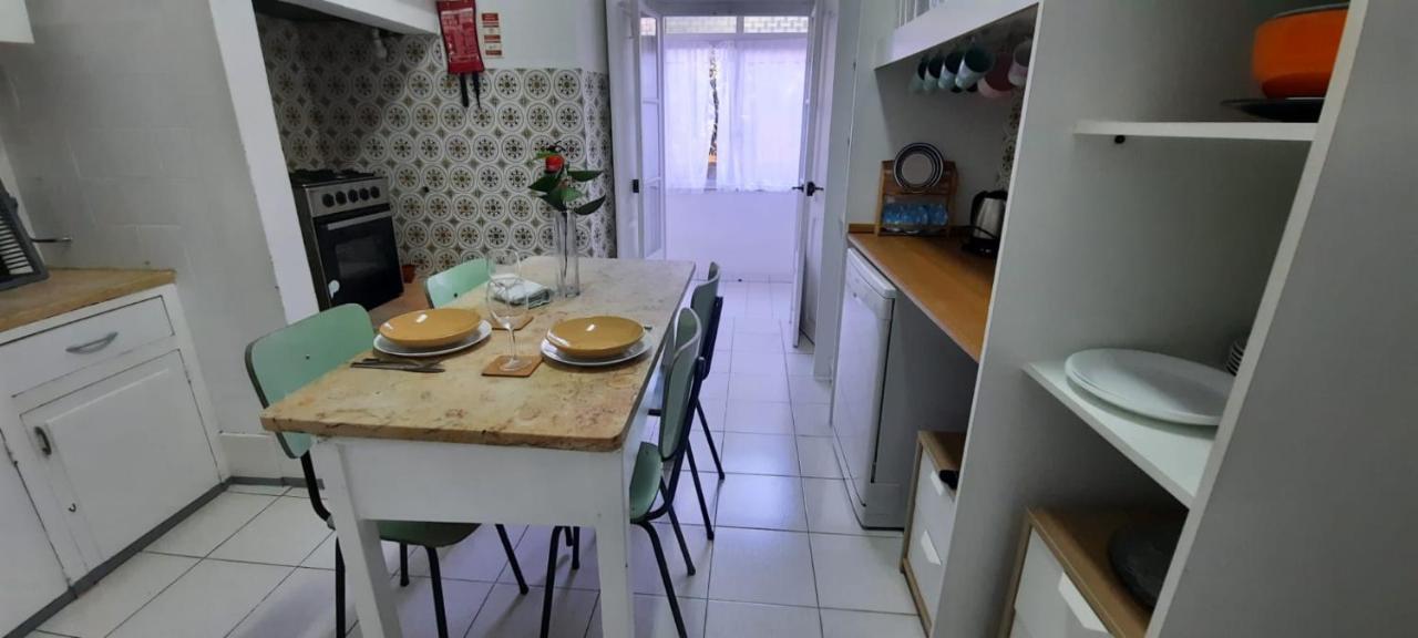 Sunny Terrace Apt, Close To Downtown! 2 Bedroom Flat Lisboa Exteriér fotografie